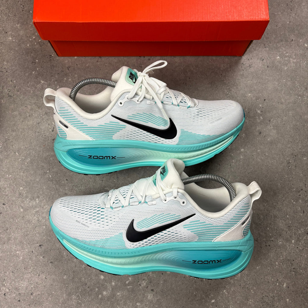 Nike Vomero 18 Dusty Cactus